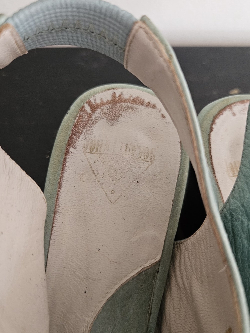 Fluevog Operetta Fiorenza Mint Leather Mary-Jane Slingback Heels Size 7 - Picture 9 of 10